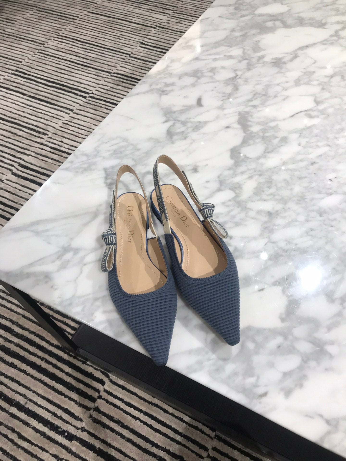 CD 25 J'Adior Slingback Flat Mesh and Fabric 237886