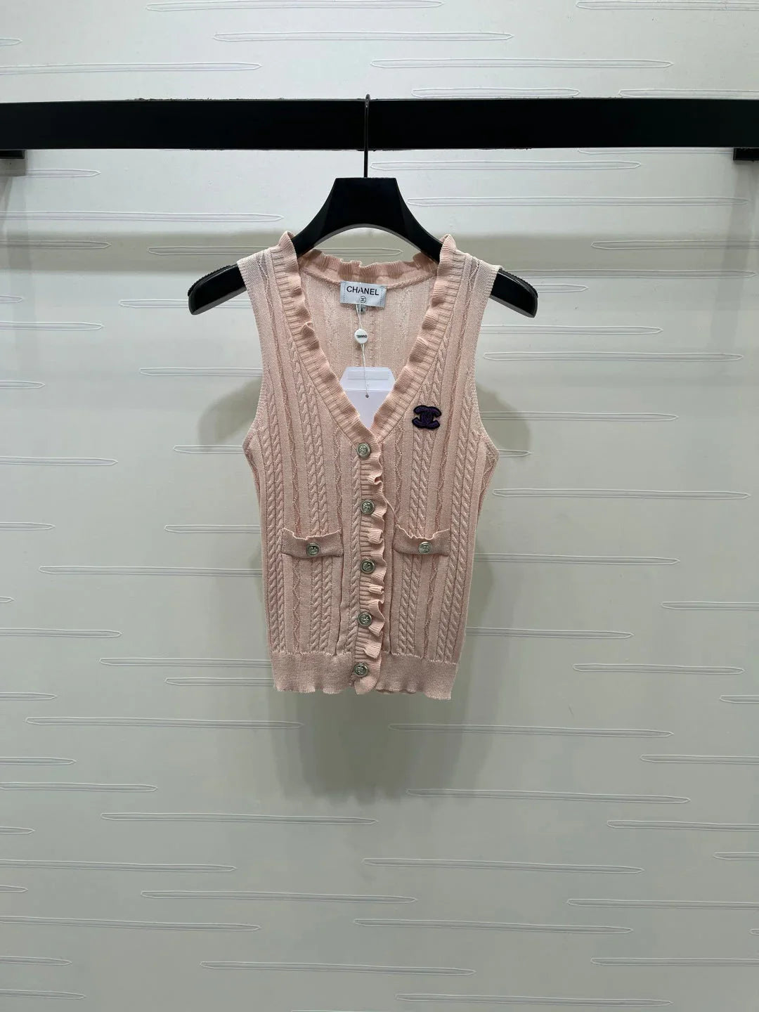 Chanel 2026 Ruffled Knit V-neck Vest Wool 395750