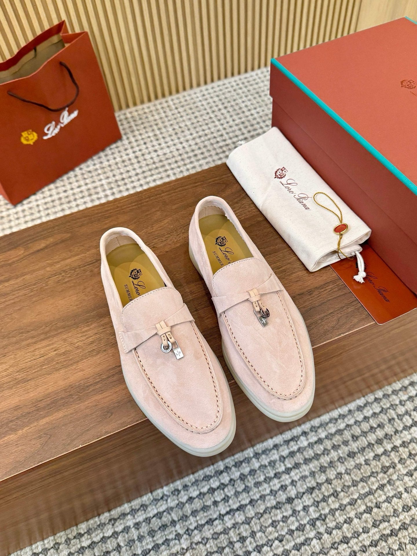 LP 26s Summer Charms Slipper Walk Suede 953314