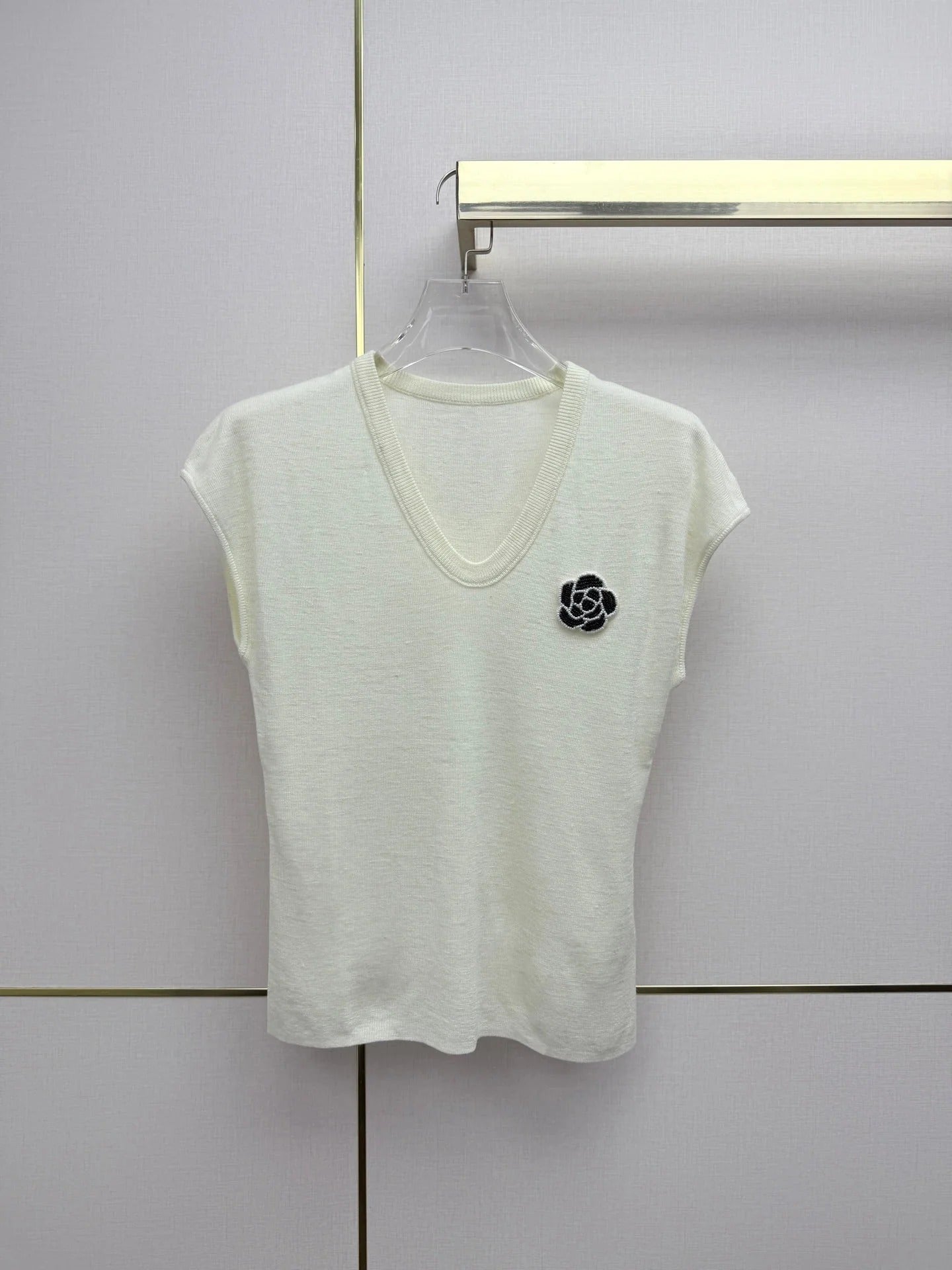 Chanel 2026 U-neck Top With 3D Flower 367688