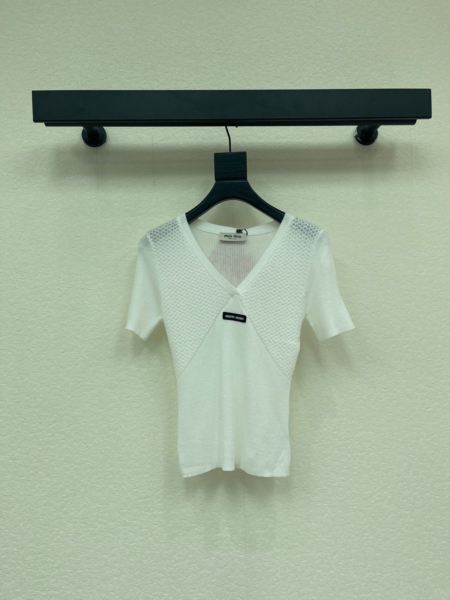 Miu Miu 26 V-neck Short-sleeve Top in Wool 370564
