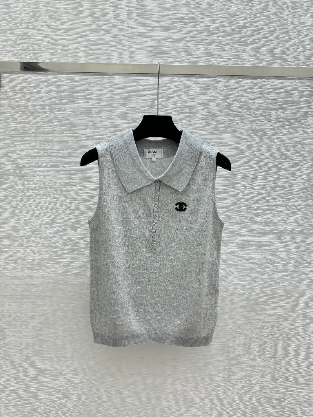 Chanel 2026 Collared Knitted Vest Tencel Wool 294904
