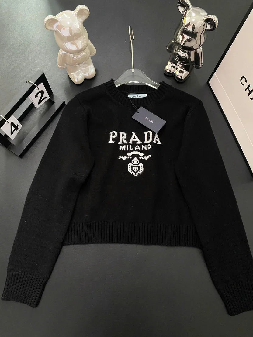 Prad Logo Crew-Neck Cropped Sweater in Cashmere